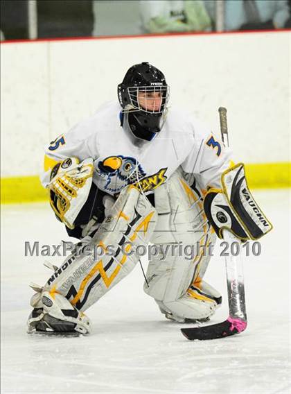 Thumbnail 2 in Trumbull vs. Avon (CIAC Division 2 Quarterfinal) photogallery.