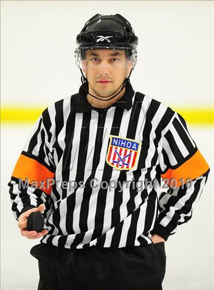Thumbnail 1 in Trumbull vs. Avon (CIAC Division 2 Quarterfinal) photogallery.