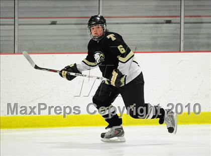 Thumbnail 1 in Trumbull vs. Avon (CIAC Division 2 Quarterfinal) photogallery.