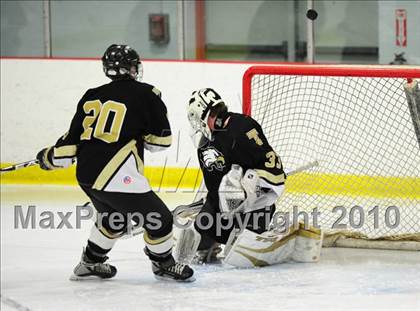 Thumbnail 2 in Trumbull vs. Avon (CIAC Division 2 Quarterfinal) photogallery.