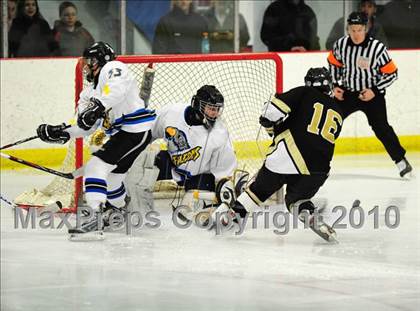Thumbnail 3 in Trumbull vs. Avon (CIAC Division 2 Quarterfinal) photogallery.