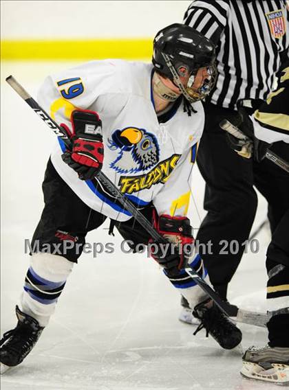 Thumbnail 3 in Trumbull vs. Avon (CIAC Division 2 Quarterfinal) photogallery.