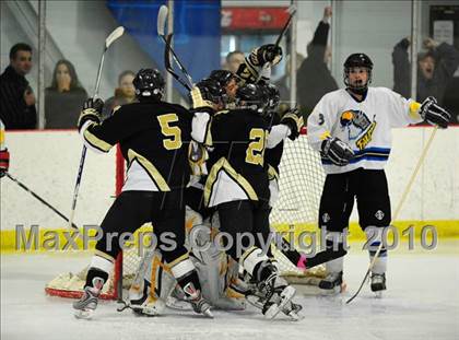 Thumbnail 2 in Trumbull vs. Avon (CIAC Division 2 Quarterfinal) photogallery.
