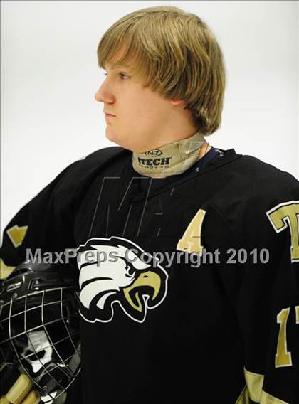 Thumbnail 2 in Trumbull vs. Avon (CIAC Division 2 Quarterfinal) photogallery.