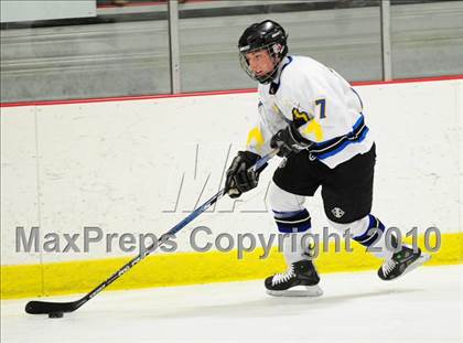 Thumbnail 1 in Trumbull vs. Avon (CIAC Division 2 Quarterfinal) photogallery.