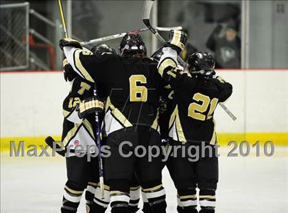 Thumbnail 3 in Trumbull vs. Avon (CIAC Division 2 Quarterfinal) photogallery.