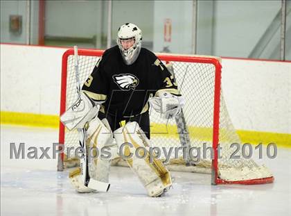Thumbnail 2 in Trumbull vs. Avon (CIAC Division 2 Quarterfinal) photogallery.