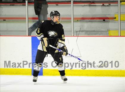 Thumbnail 1 in Trumbull vs. Avon (CIAC Division 2 Quarterfinal) photogallery.