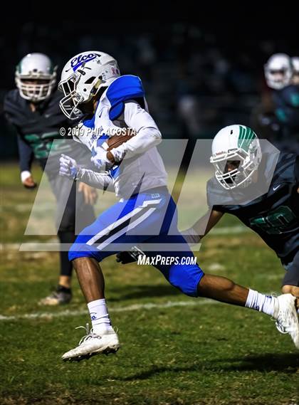 Thumbnail 3 in El Camino Real vs Eagle Rock (CIF LACS D1 Playoff) photogallery.