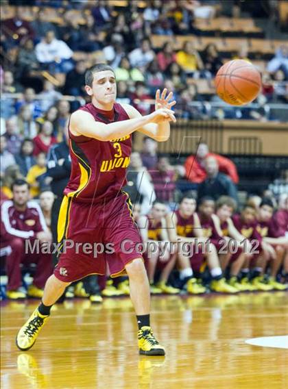 Thumbnail 1 in Tulare Union vs San Joaquin Memorial (CIF CS D2 Final) photogallery.