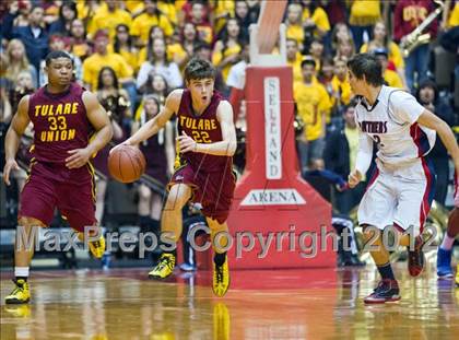 Thumbnail 2 in Tulare Union vs San Joaquin Memorial (CIF CS D2 Final) photogallery.