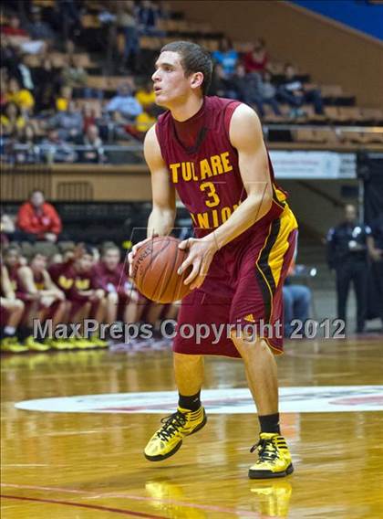 Thumbnail 3 in Tulare Union vs San Joaquin Memorial (CIF CS D2 Final) photogallery.
