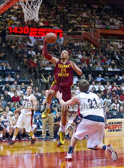 Thumbnail 1 in Tulare Union vs San Joaquin Memorial (CIF CS D2 Final) photogallery.