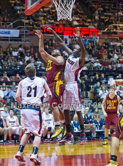 Thumbnail 1 in Tulare Union vs San Joaquin Memorial (CIF CS D2 Final) photogallery.