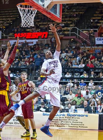 Thumbnail 1 in Tulare Union vs San Joaquin Memorial (CIF CS D2 Final) photogallery.