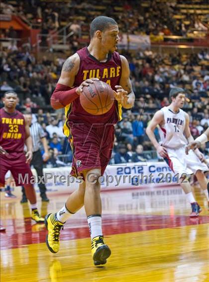 Thumbnail 3 in Tulare Union vs San Joaquin Memorial (CIF CS D2 Final) photogallery.
