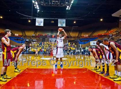 Thumbnail 2 in Tulare Union vs San Joaquin Memorial (CIF CS D2 Final) photogallery.