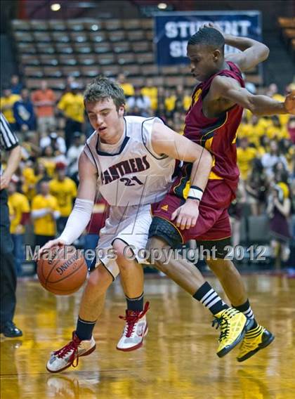Thumbnail 1 in Tulare Union vs San Joaquin Memorial (CIF CS D2 Final) photogallery.