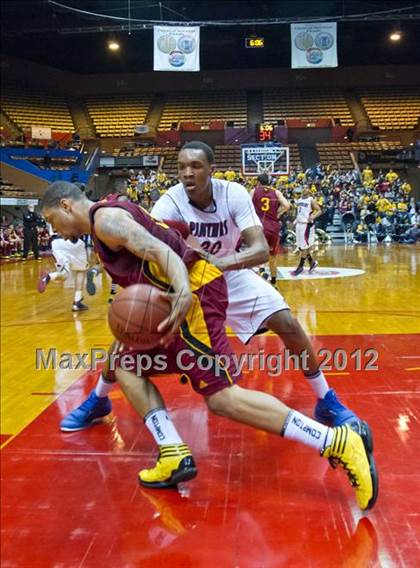 Thumbnail 2 in Tulare Union vs San Joaquin Memorial (CIF CS D2 Final) photogallery.