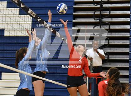 Thumbnail 3 in Kahuku vs Villa Park (Durango Fall Classic) photogallery.