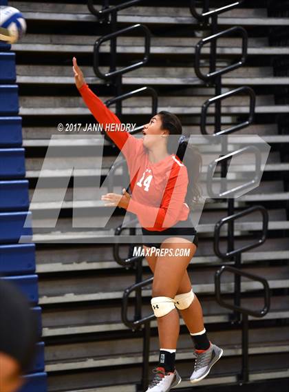 Thumbnail 1 in Kahuku vs Villa Park (Durango Fall Classic) photogallery.