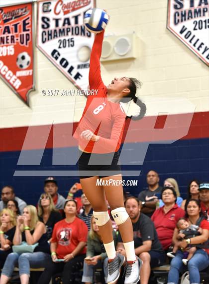 Thumbnail 2 in Kahuku vs Villa Park (Durango Fall Classic) photogallery.