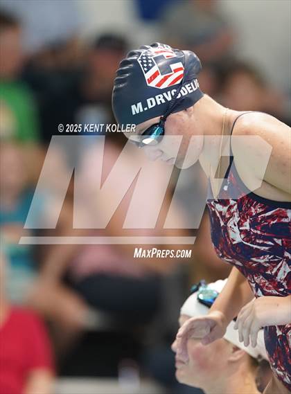 Thumbnail 3 in Warren Woods-Tower vs. Cousino (Titan Relays) photogallery.