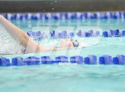 Thumbnail 1 in Warren Woods-Tower vs. Cousino (Titan Relays) photogallery.