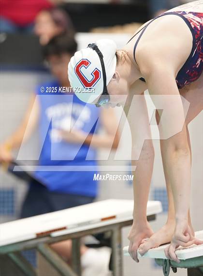 Thumbnail 1 in Warren Woods-Tower vs. Cousino (Titan Relays) photogallery.
