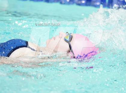 Thumbnail 3 in Warren Woods-Tower vs. Cousino (Titan Relays) photogallery.