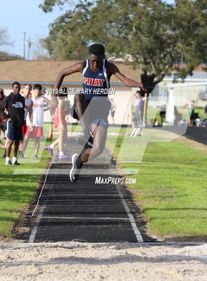 Thumbnail 1 in Springstead Invitational photogallery.