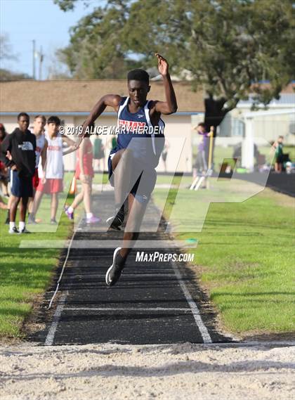 Thumbnail 3 in Springstead Invitational photogallery.