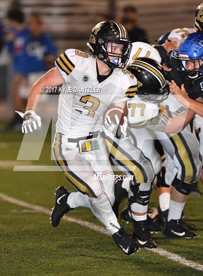 Thumbnail 1 in Gunter vs. Henrietta (UIL 3A Division 2 Region 2 Bi-District) photogallery.