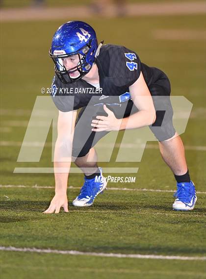 Thumbnail 3 in Gunter vs. Henrietta (UIL 3A Division 2 Region 2 Bi-District) photogallery.