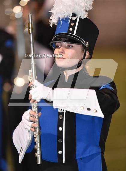 Thumbnail 1 in Gunter vs. Henrietta (UIL 3A Division 2 Region 2 Bi-District) photogallery.