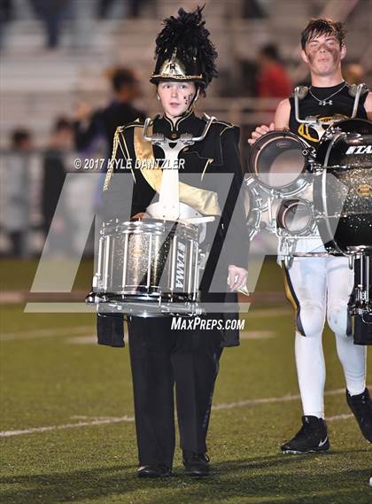 Thumbnail 3 in Gunter vs. Henrietta (UIL 3A Division 2 Region 2 Bi-District) photogallery.