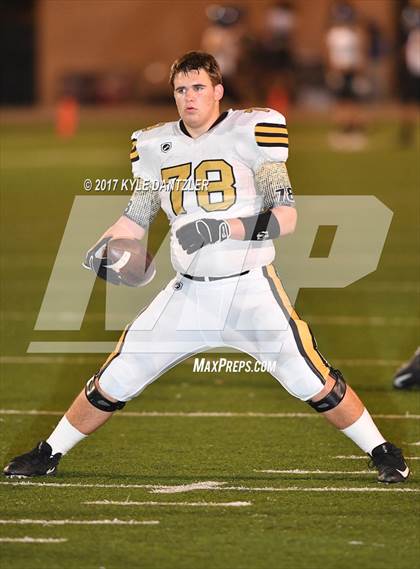 Thumbnail 3 in Gunter vs. Henrietta (UIL 3A Division 2 Region 2 Bi-District) photogallery.