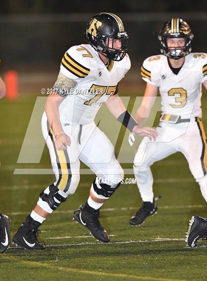 Thumbnail 3 in Gunter vs. Henrietta (UIL 3A Division 2 Region 2 Bi-District) photogallery.