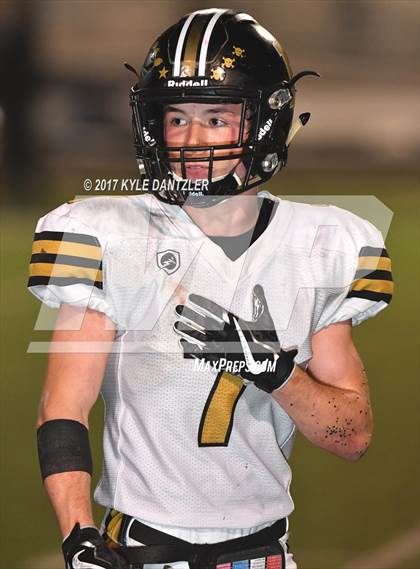 Thumbnail 2 in Gunter vs. Henrietta (UIL 3A Division 2 Region 2 Bi-District) photogallery.