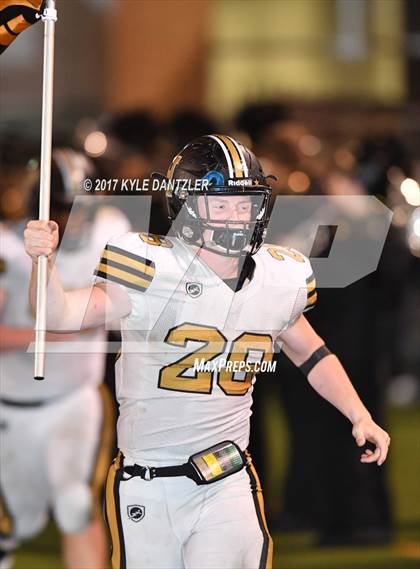 Thumbnail 2 in Gunter vs. Henrietta (UIL 3A Division 2 Region 2 Bi-District) photogallery.
