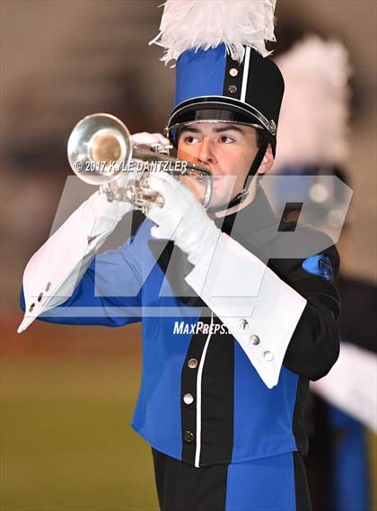 Thumbnail 2 in Gunter vs. Henrietta (UIL 3A Division 2 Region 2 Bi-District) photogallery.