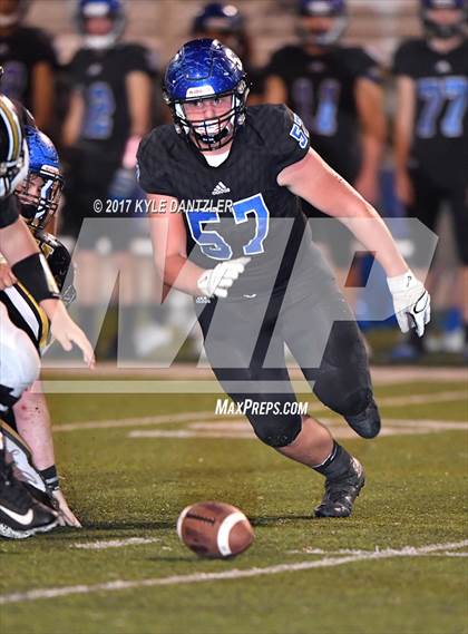 Thumbnail 2 in Gunter vs. Henrietta (UIL 3A Division 2 Region 2 Bi-District) photogallery.