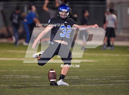 Thumbnail 3 in Gunter vs. Henrietta (UIL 3A Division 2 Region 2 Bi-District) photogallery.