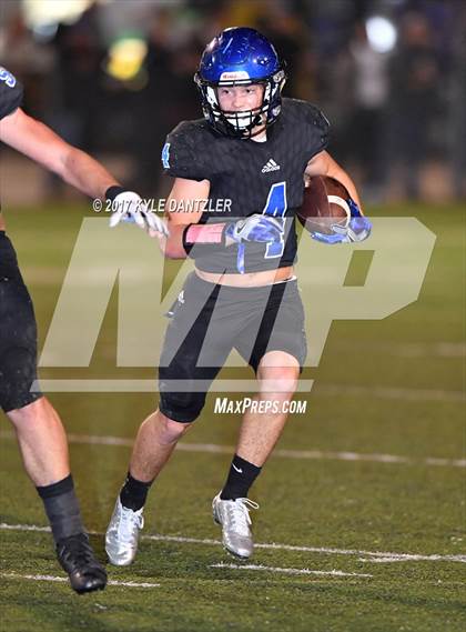 Thumbnail 2 in Gunter vs. Henrietta (UIL 3A Division 2 Region 2 Bi-District) photogallery.