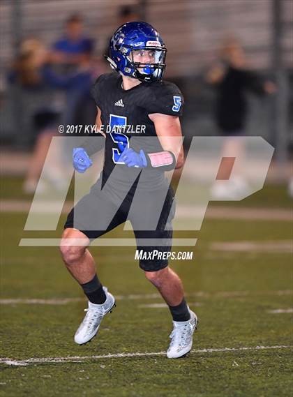 Thumbnail 2 in Gunter vs. Henrietta (UIL 3A Division 2 Region 2 Bi-District) photogallery.