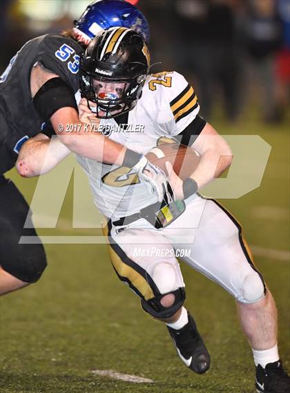Thumbnail 3 in Gunter vs. Henrietta (UIL 3A Division 2 Region 2 Bi-District) photogallery.