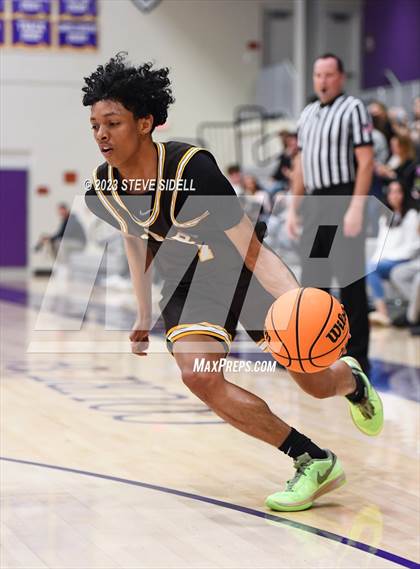 Thumbnail 3 in Crespi vs. Dougherty Valley (The Holiday Classic) photogallery.