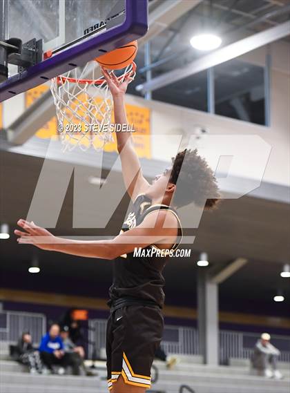 Thumbnail 1 in Crespi vs. Dougherty Valley (The Holiday Classic) photogallery.
