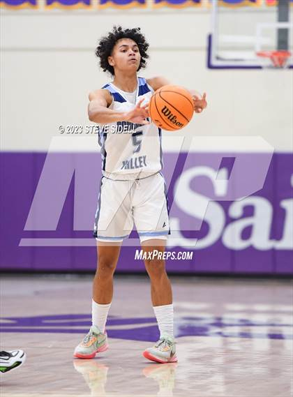 Thumbnail 2 in Crespi vs. Dougherty Valley (The Holiday Classic) photogallery.