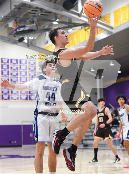 Thumbnail 3 in Crespi vs. Dougherty Valley (The Holiday Classic) photogallery.